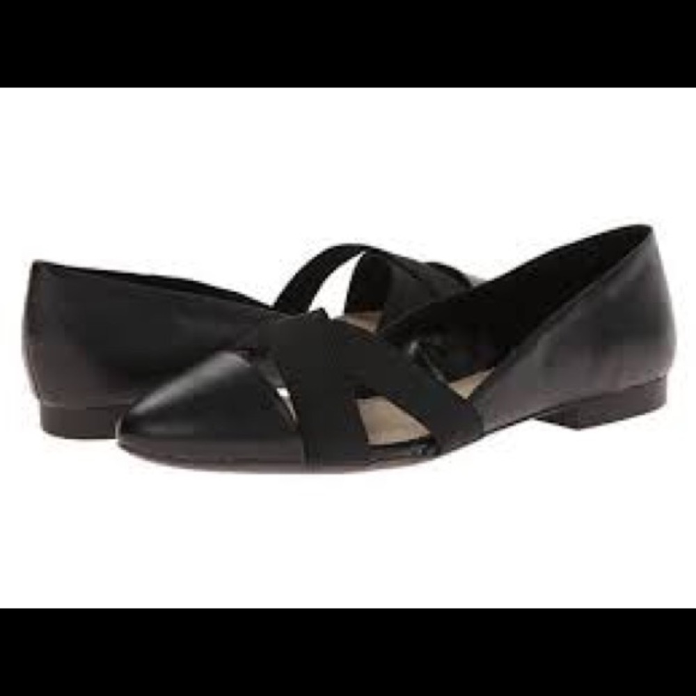 Womens Black Leather Bella Vita Ophelia Flat